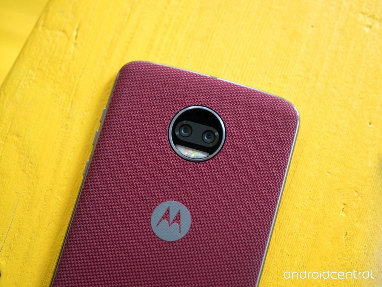 moto z2 force red yellow